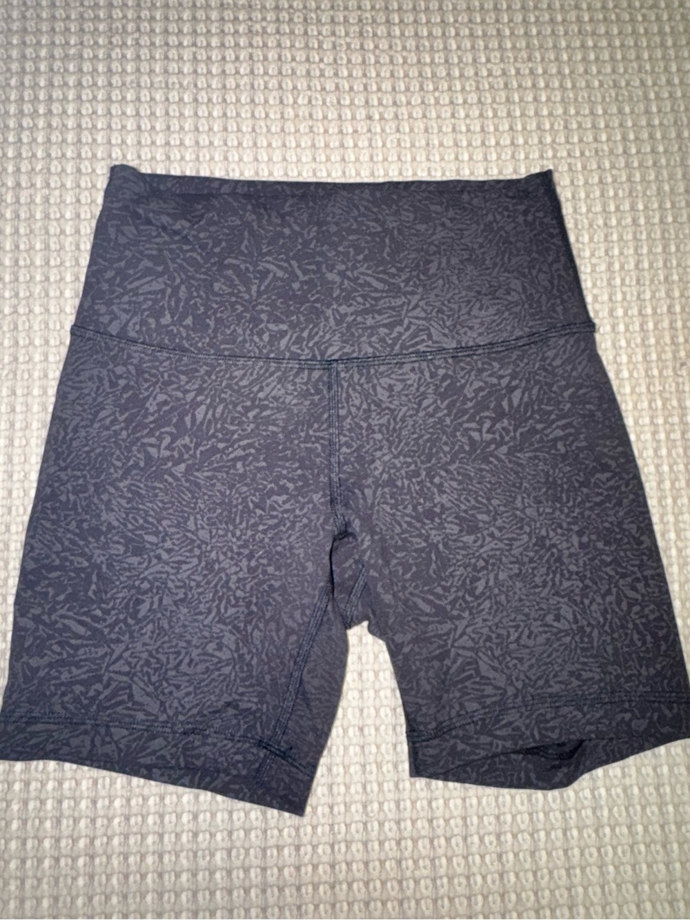 Lululemon High-Waist Wonder Train Women's Athletic Shorts (Size 6)
